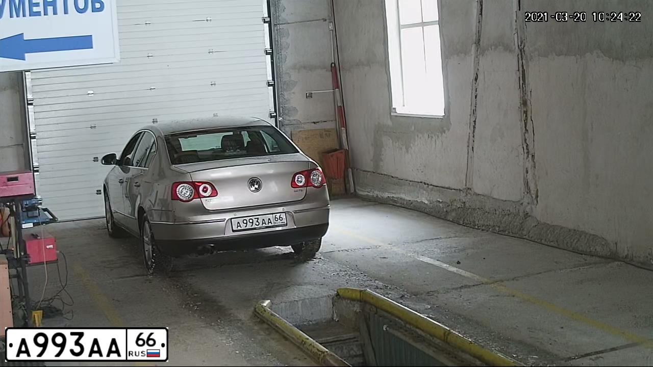 Фото автомобиля VOLKSWAGEN PASSAT, 2006 — госномер А993АА66. Цвет: БЕЖЕВЫЙ