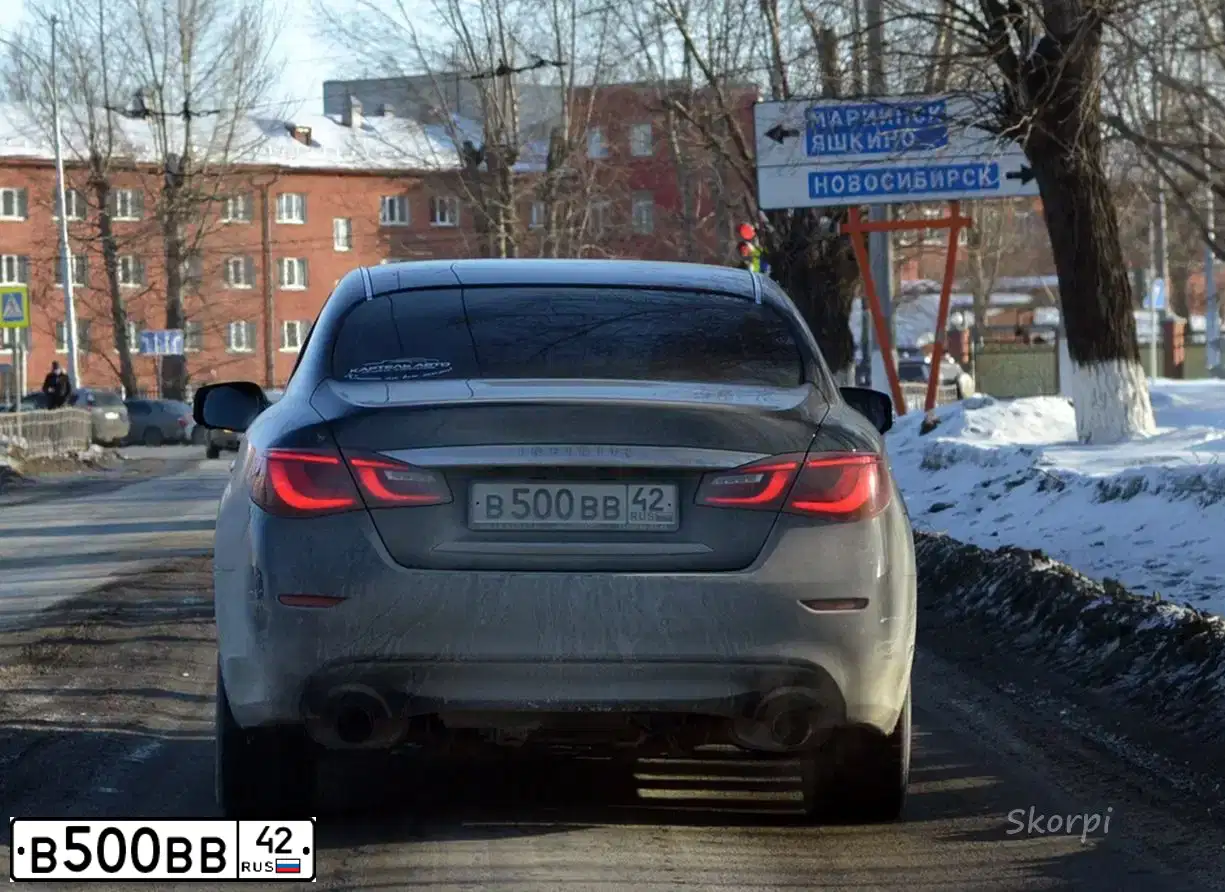 Фото автомобиля INFINITI Q70, 2017 — госномер Х778ЕН797. Цвет: ЧЕРНЫЙ