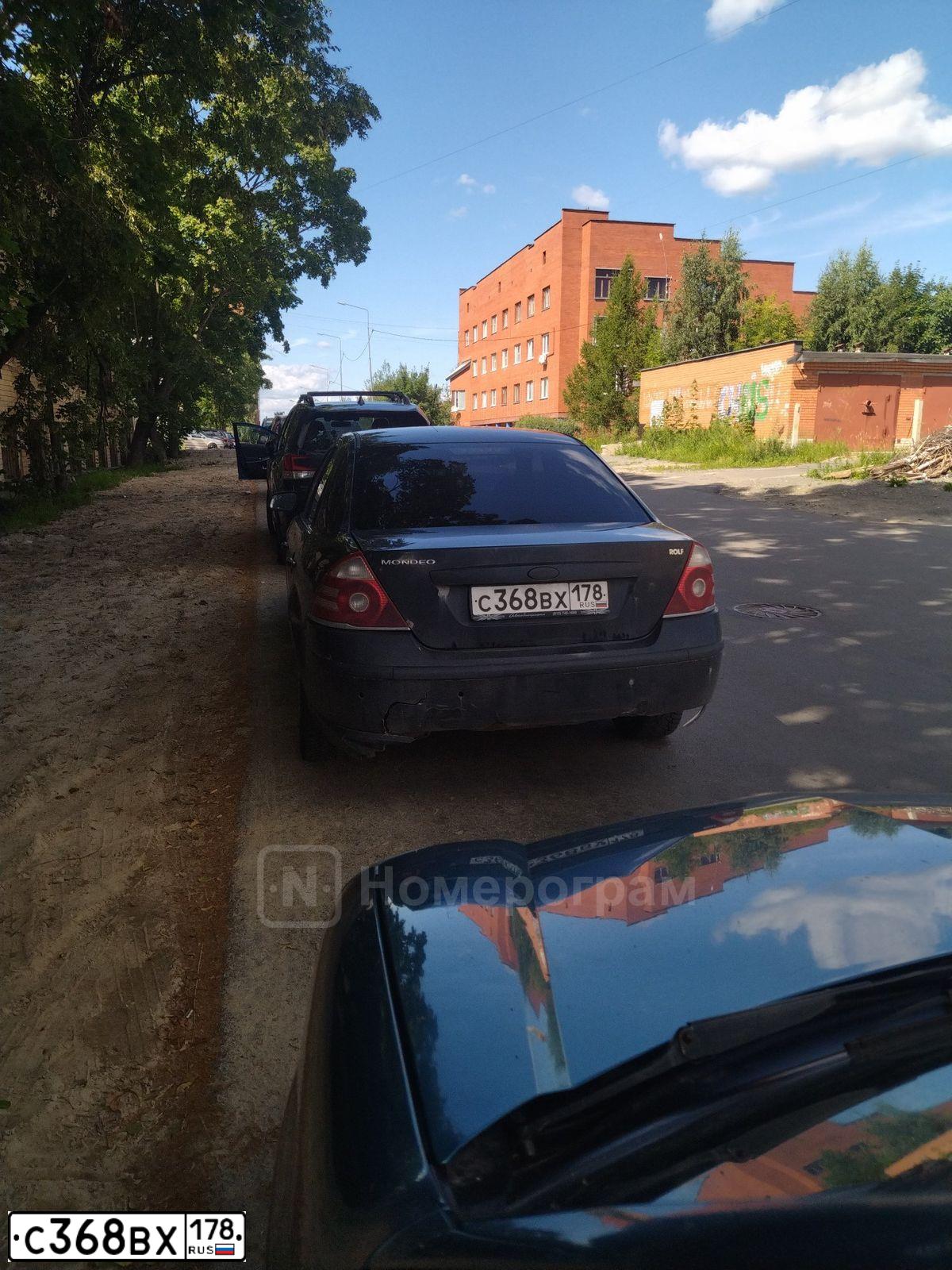 Фото автомобиля FORD MONDEO, 2005 — госномер С368ВХ178. Цвет: ЧЕРНЫЙ