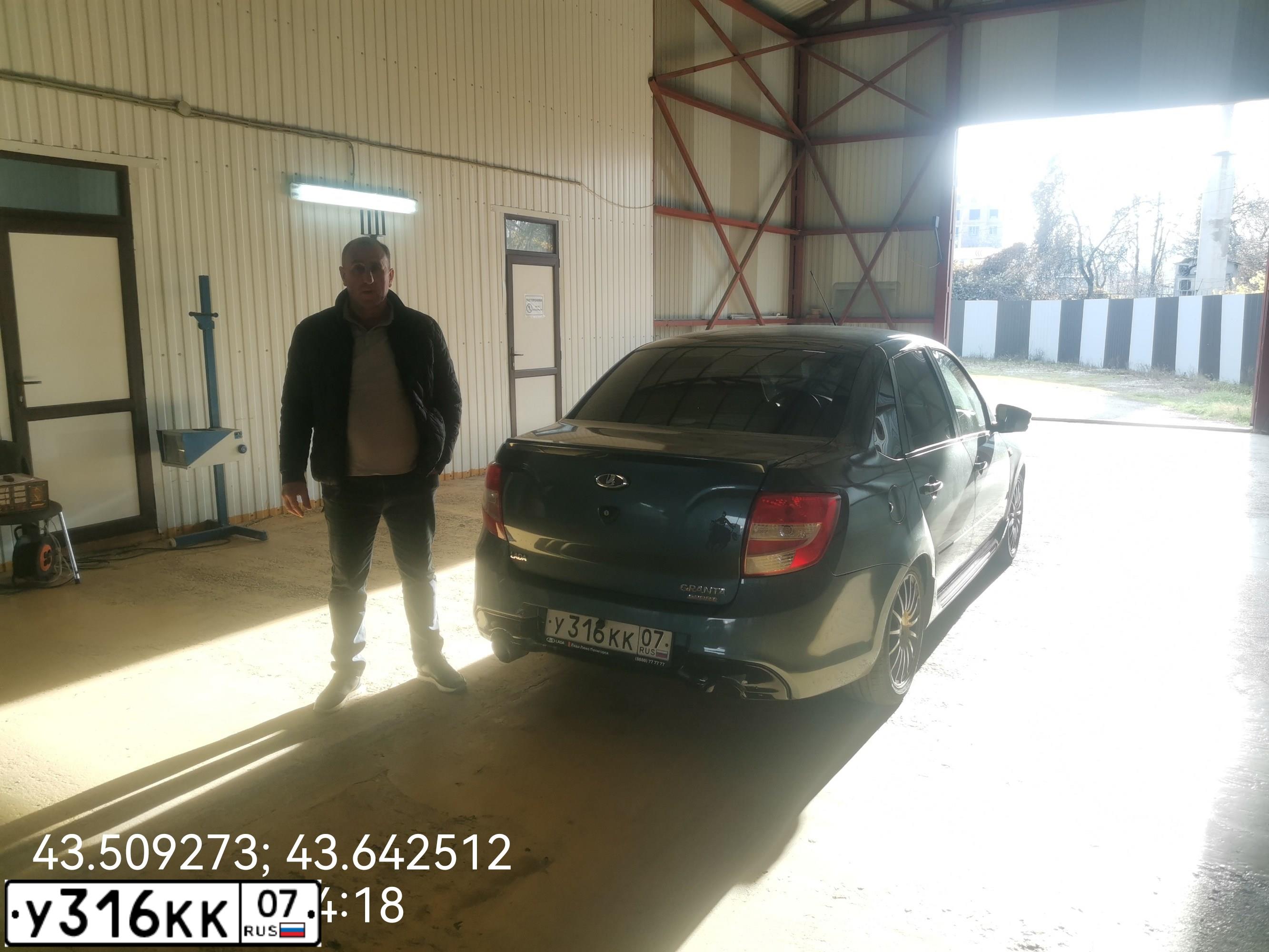 Фото автомобиля LADA 2190 GRANTA, 2014 — госномер У316КК07. Цвет: СЕРО-СИНИЙ