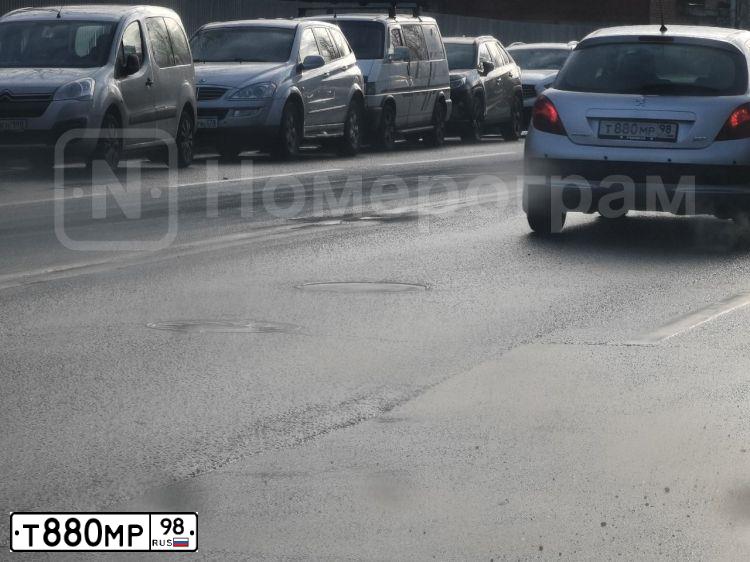 Фото автомобиля PEUGEOT 207, 2008 — госномер Н205НМ198. Цвет: Серебристый