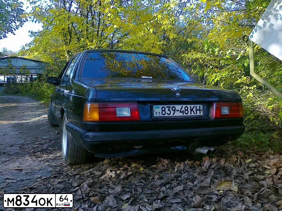 Фото автомобиля LADA 2107, 2006 — госномер М834ОК64. Цвет: ТЕМНО ЗЕЛЕНЫЙ