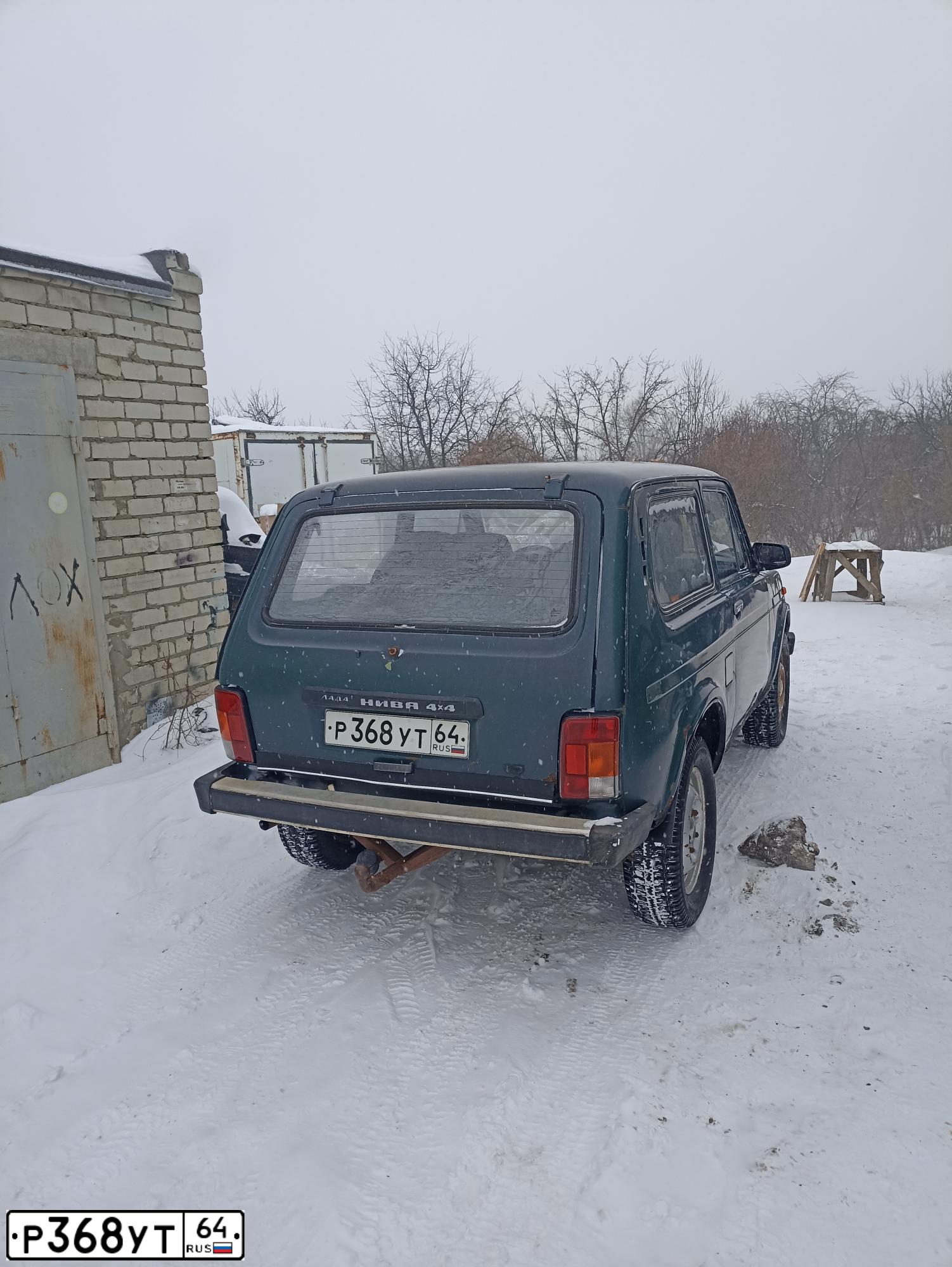 Фото автомобиля LADA 2121 NIVA, 1997 — госномер Р368УТ64. Цвет: ЗЕЛЕНЫЙ