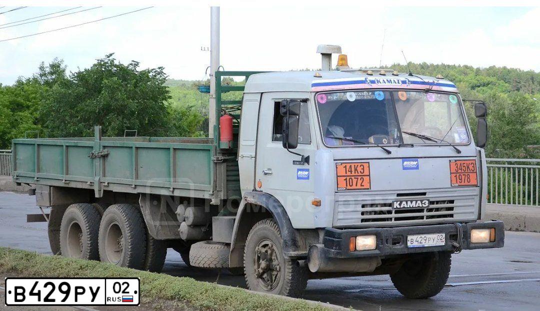 Фото автомобиля KAMAZ Z 5320 6X4, 1991 — госномер В429РУ02. Цвет: СВЕТЛАЯ ДЫМКА