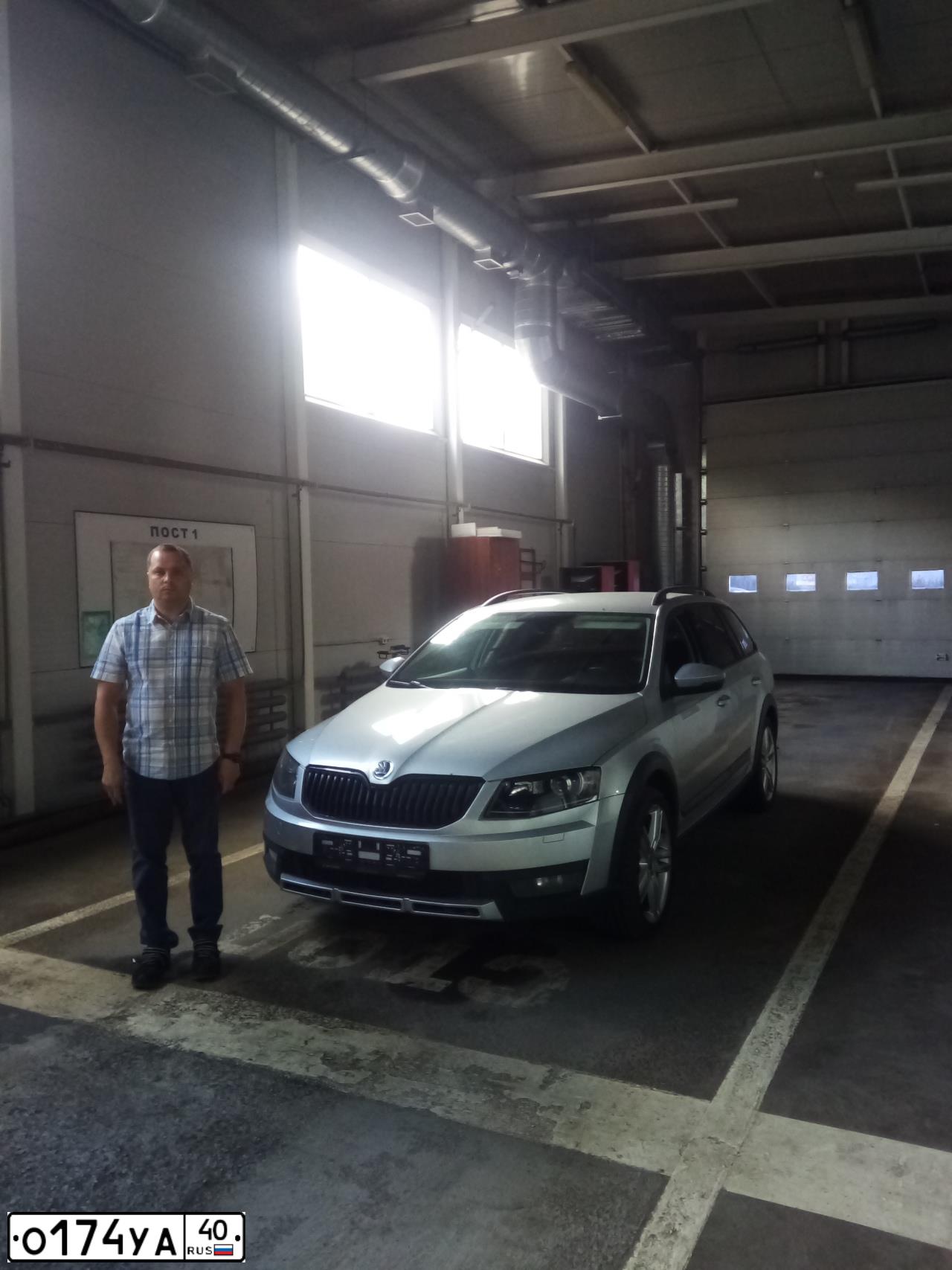 Фото автомобиля SKODA OCTAVIA, 2014 — госномер А449СУ147. Цвет: СЕРЕБРИСТЫЙ