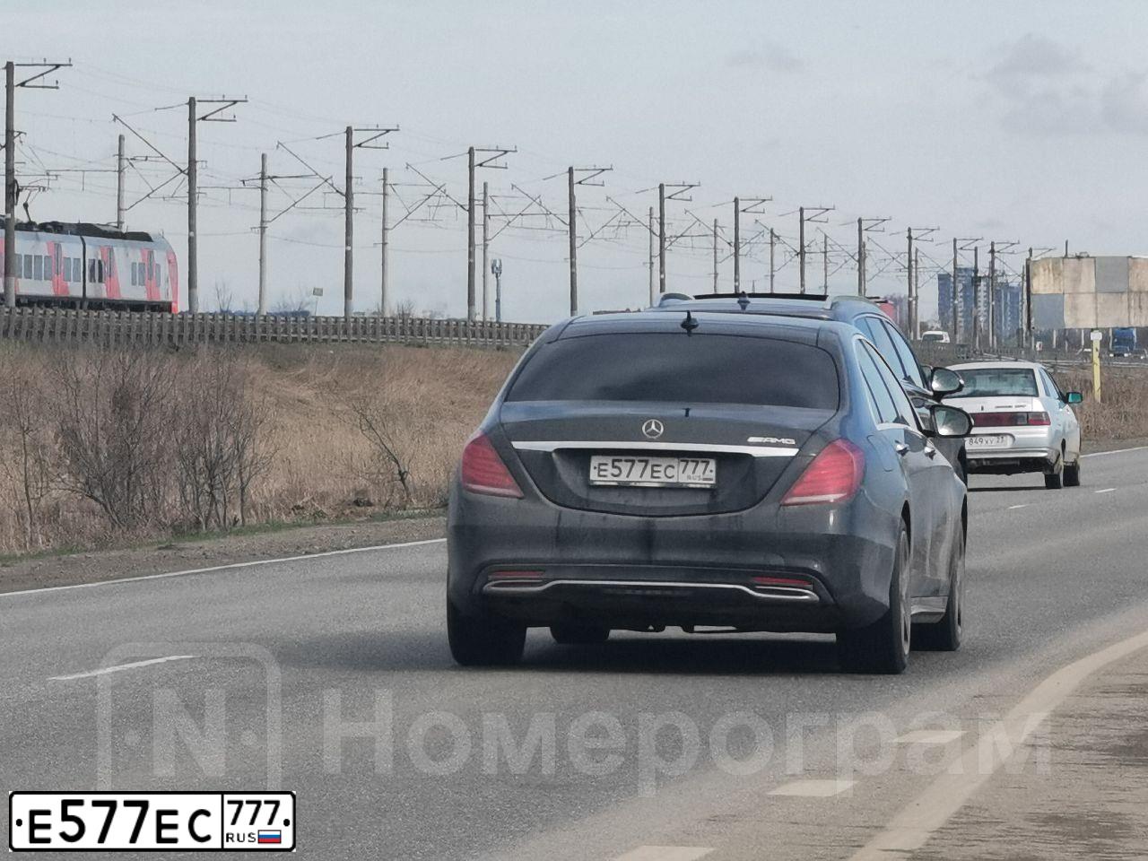 Фото автомобиля MERCEDES S-KLASSE, 2016 — госномер О406УС33. Цвет: ЧЕРНЫЙ