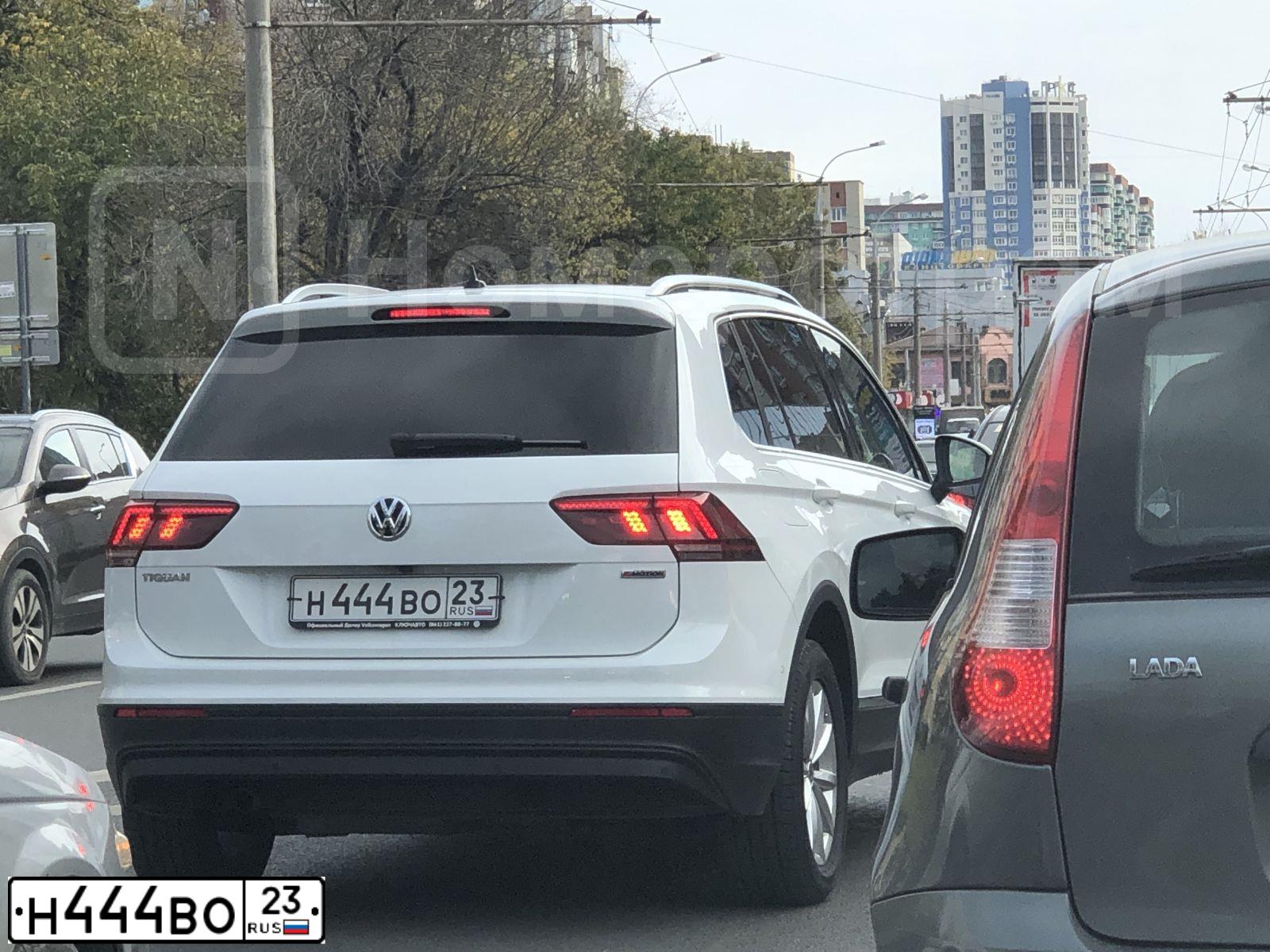 Фото автомобиля MITSUBISHI OUTLANDER, 2017 — госномер Н444ВО23. Цвет: Серебристый
