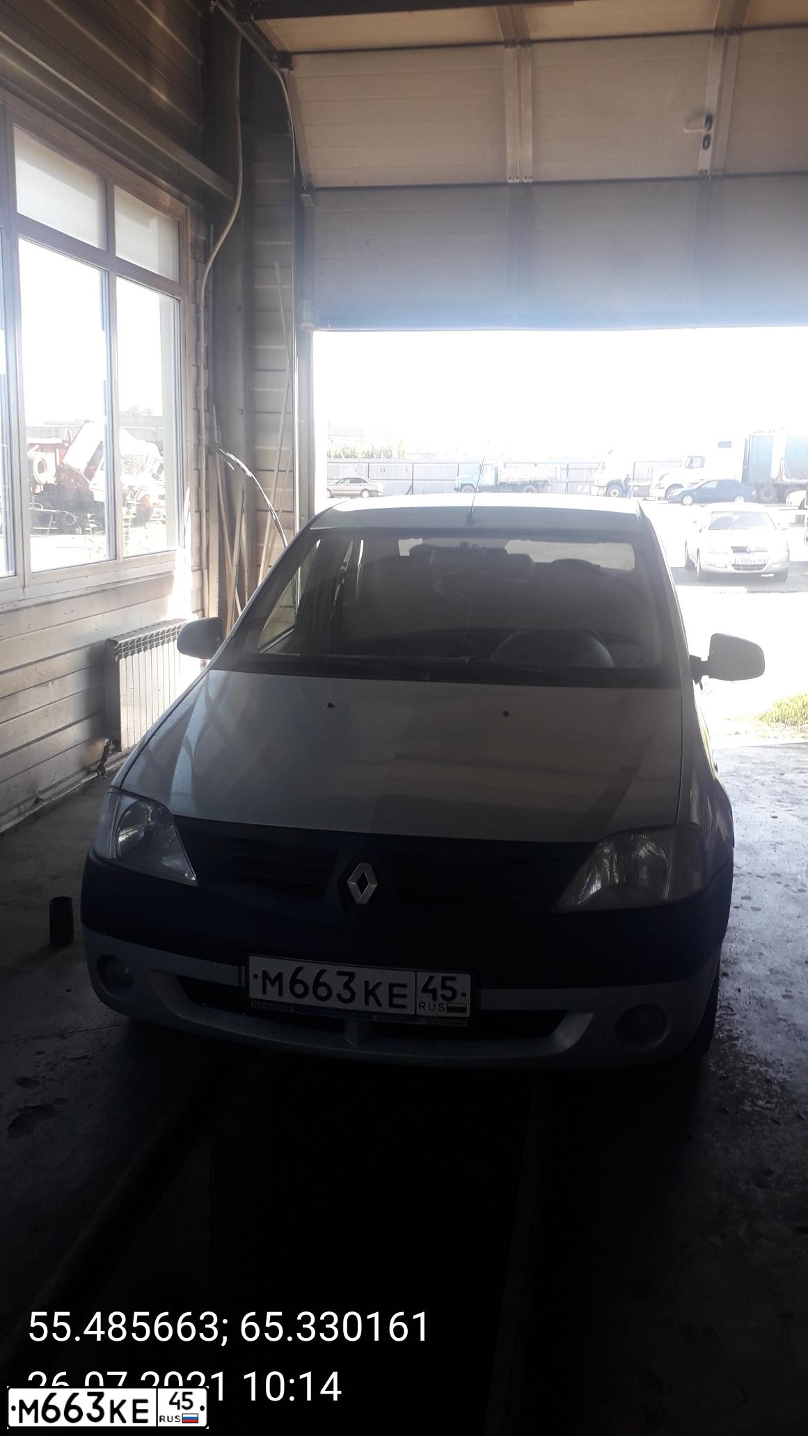 Фото автомобиля RENAULT LOGAN, 2006 — госномер М663КЕ45. Цвет: СЕРЫЙ