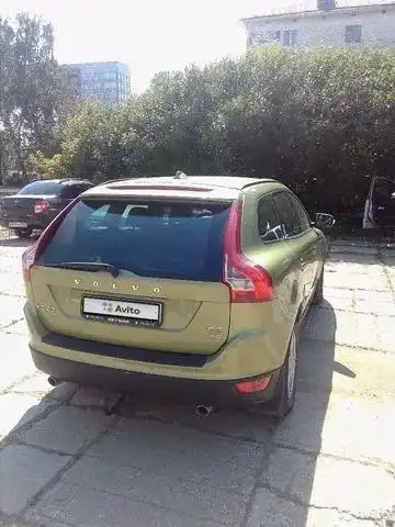 Фото автомобиля VOLVO XC60, 2010 — госномер В184ХК716. Цвет: СВЕТЛО-ЗЕЛЕНЫЙ