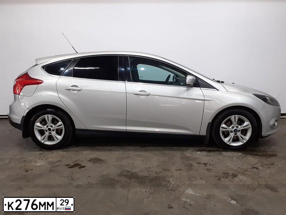 Фото автомобиля FORD FOCUS, 2012 — госномер У515МР76. Цвет: Серебристый