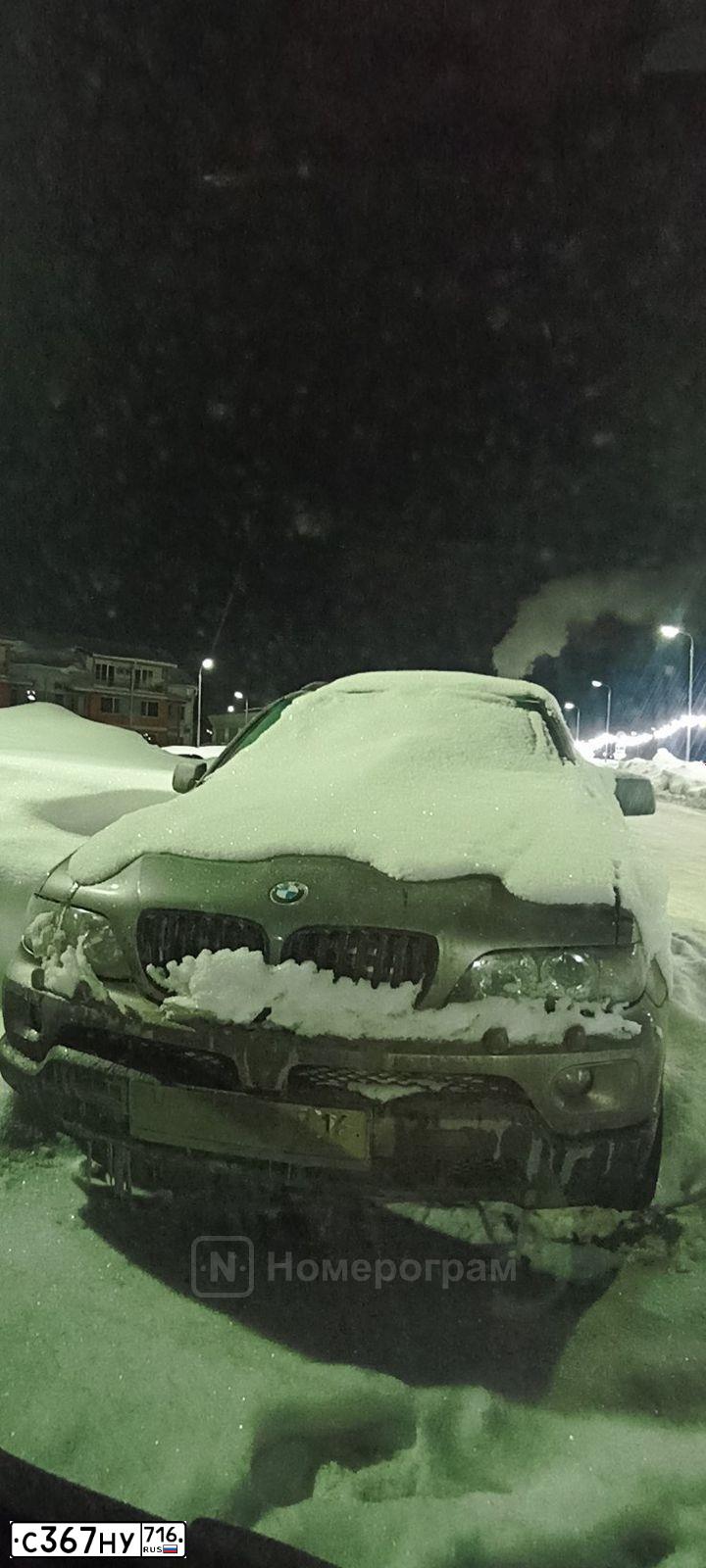 Фото автомобиля BMW X5, 2004 — госномер С367НУ716. Цвет: Серый