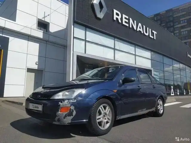 Фото автомобиля FORD FOCUS, 2000 — госномер Е481АК147. Цвет: Темно-синий