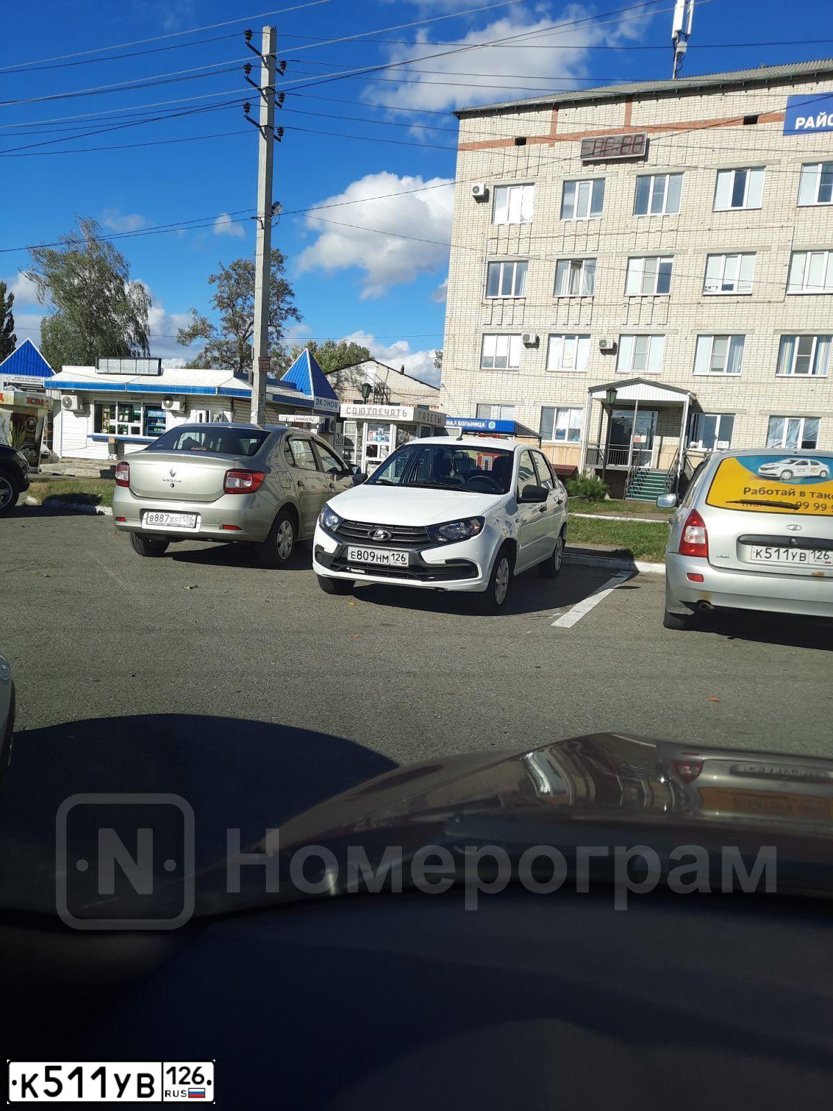 Фото автомобиля LADA 1117 KALINA, 2011 — госномер Т678ОМ190. Цвет: СЕРЫЙ