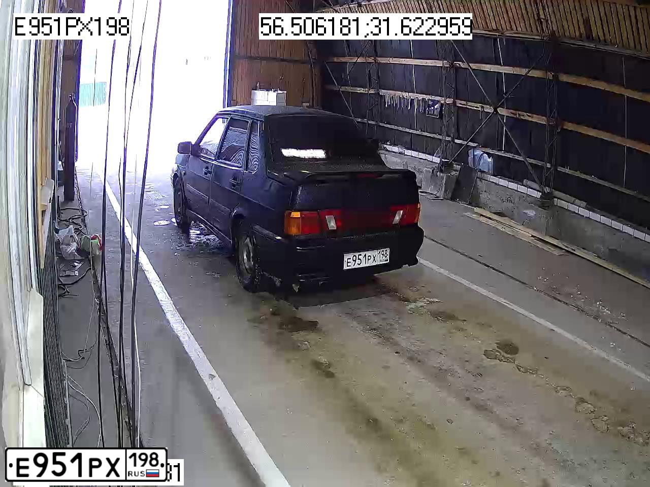Фото автомобиля LADA 2115 SAMARA, 2008 — госномер Н302ТЕ69. Цвет: ГРАФИТОВЫЙ МЕТАЛЛИК