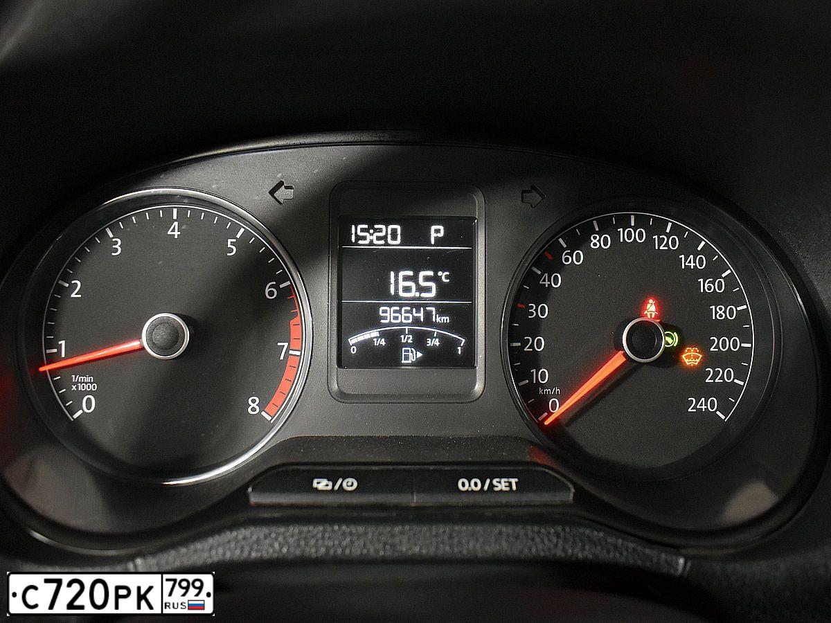 Фото автомобиля VOLKSWAGEN POLO, 2019 — госномер Р435КВ977