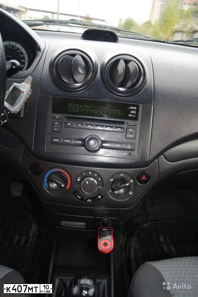 Фото автомобиля CHEVROLET AVEO, 2008 — госномер К407МТ10. Цвет: синий