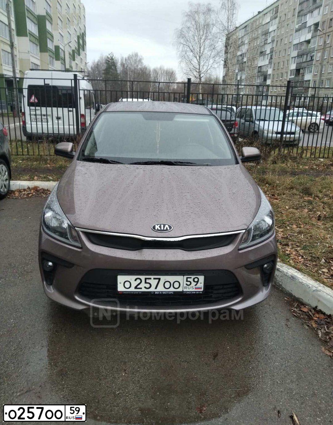 Фото автомобиля MAZDA 6, 2012 — госномер А406ЕТ172. Цвет: Белый