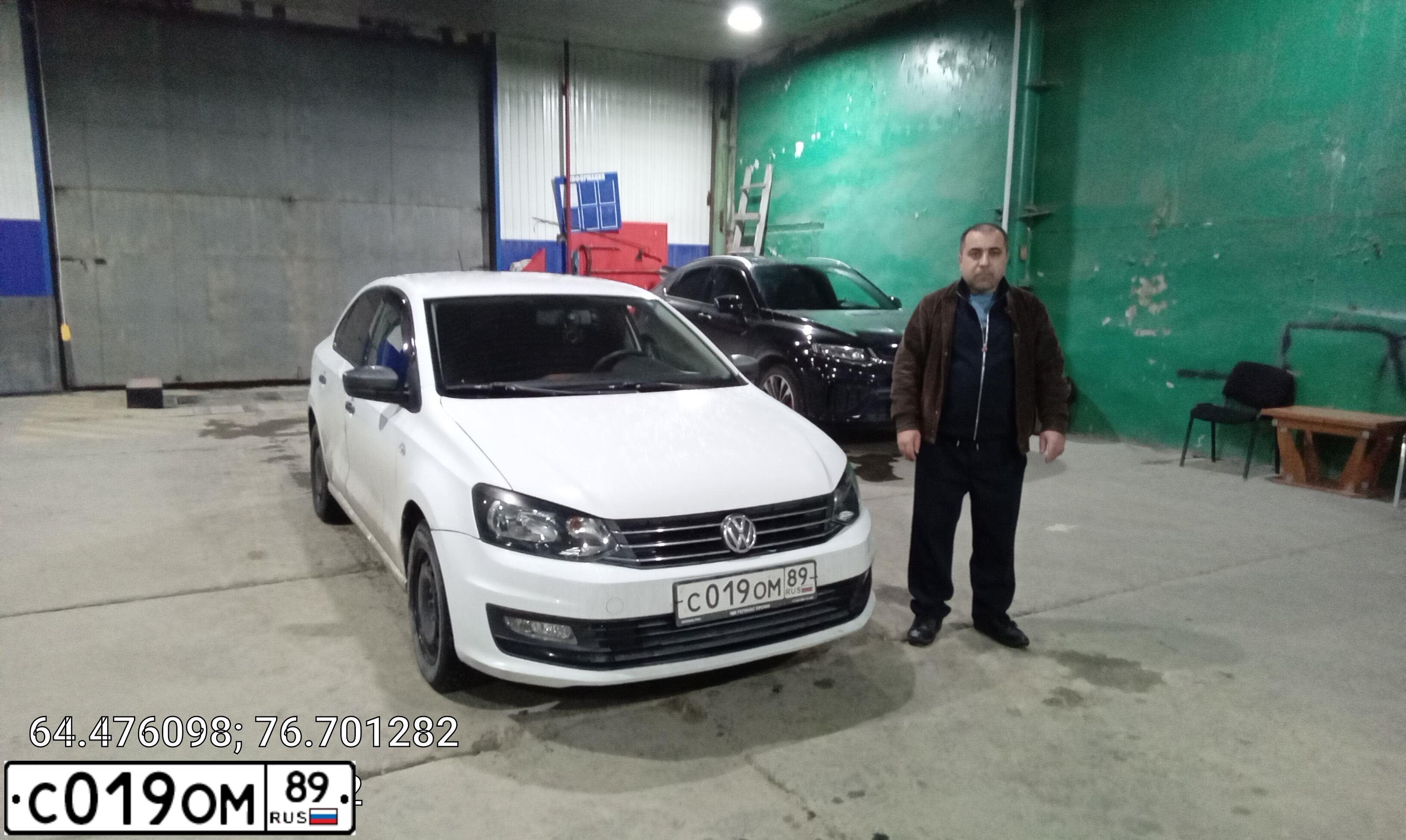 Фото автомобиля VOLKSWAGEN POLO, 2017 — госномер К338ВМ196. Цвет: Белый