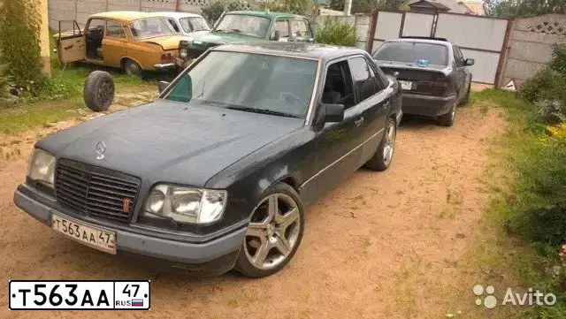 Фото автомобиля МЕРСЕДЕС 300 E, 1991 — госномер М974УМ198. Цвет: ЧЕРНЫЙ