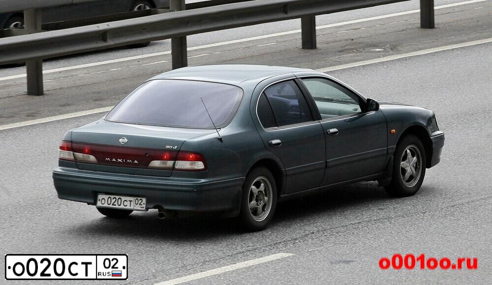 Фото автомобиля NISSAN MAXIMA, 1995 — госномер О020СТ02. Цвет: ЗЕЛЕНЫЙ