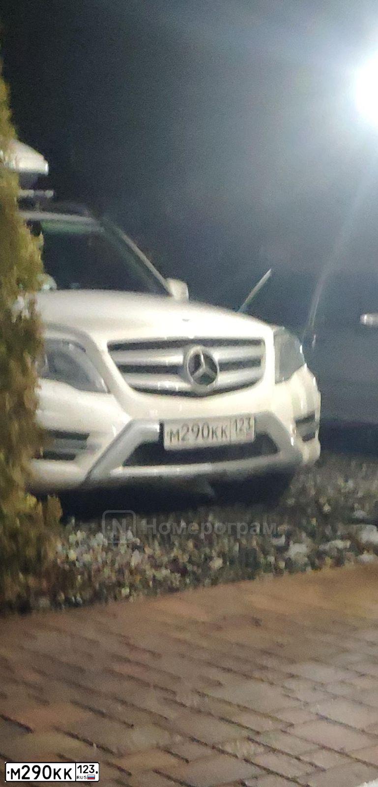 Фото автомобиля MERCEDES GLK-KLASSE, 2014 — госномер М290КК123. Цвет: БЕЛЫЙ
