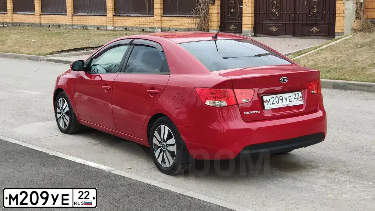 Фото автомобиля KIA CERATO, 2012 — госномер А479ЕР122. Цвет: Красный