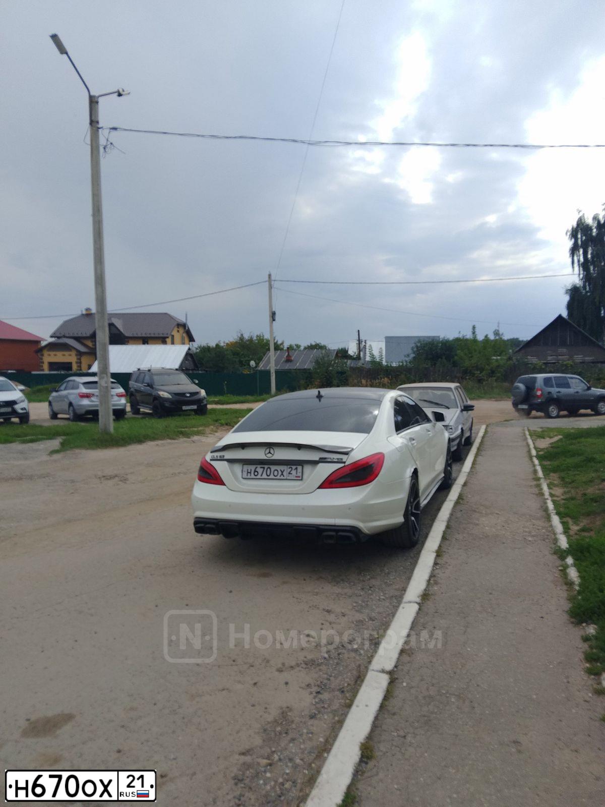 Фото автомобиля MERCEDES-BENZ CLS350, 2011 — госномер У892СН716