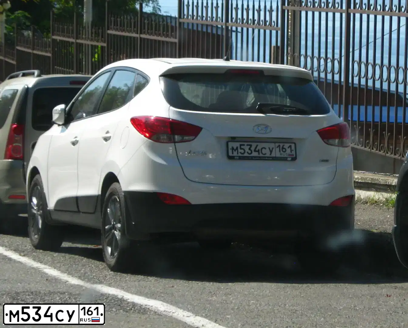 Фото автомобиля HYUNDAI IX35, 2013 — госномер А681СЕ83. Цвет: Белый
