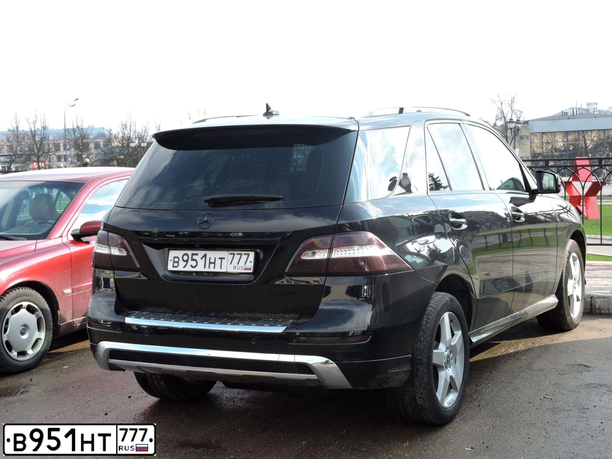 Фото автомобиля MERCEDES M-KLASSE, 2015 — госномер В951НТ777. Цвет: ЧЕРНЫЙ