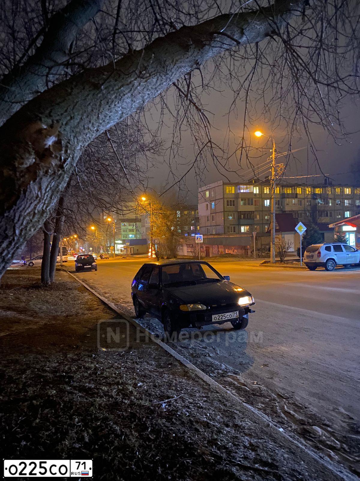Фото автомобиля LADA 2114 SAMARA, 2005 — госномер О225СО71. Цвет: ЧЕРНЫЙ
