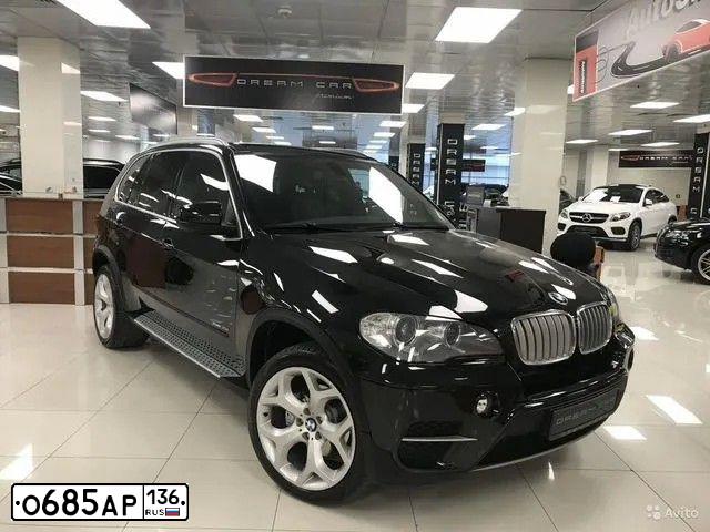 Фото автомобиля БМВ Х5, 2011 — госномер Р656ВУ774. Цвет: ЧЕРНЫЙ