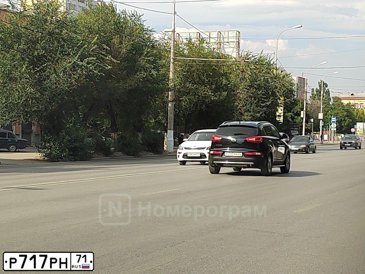 Фото автомобиля SKODA RAPID, 2014 — госномер Р717РН71. Цвет: ЧЕРНЫЙ