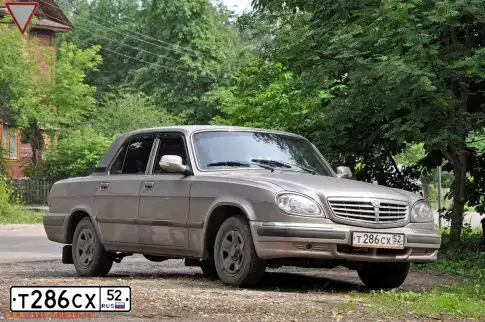 Фото автомобиля GAZ 3110 WOLGA, 2007 — госномер Е434ВН152. Цвет: СЕРО-БЕЖЕВЫЙ