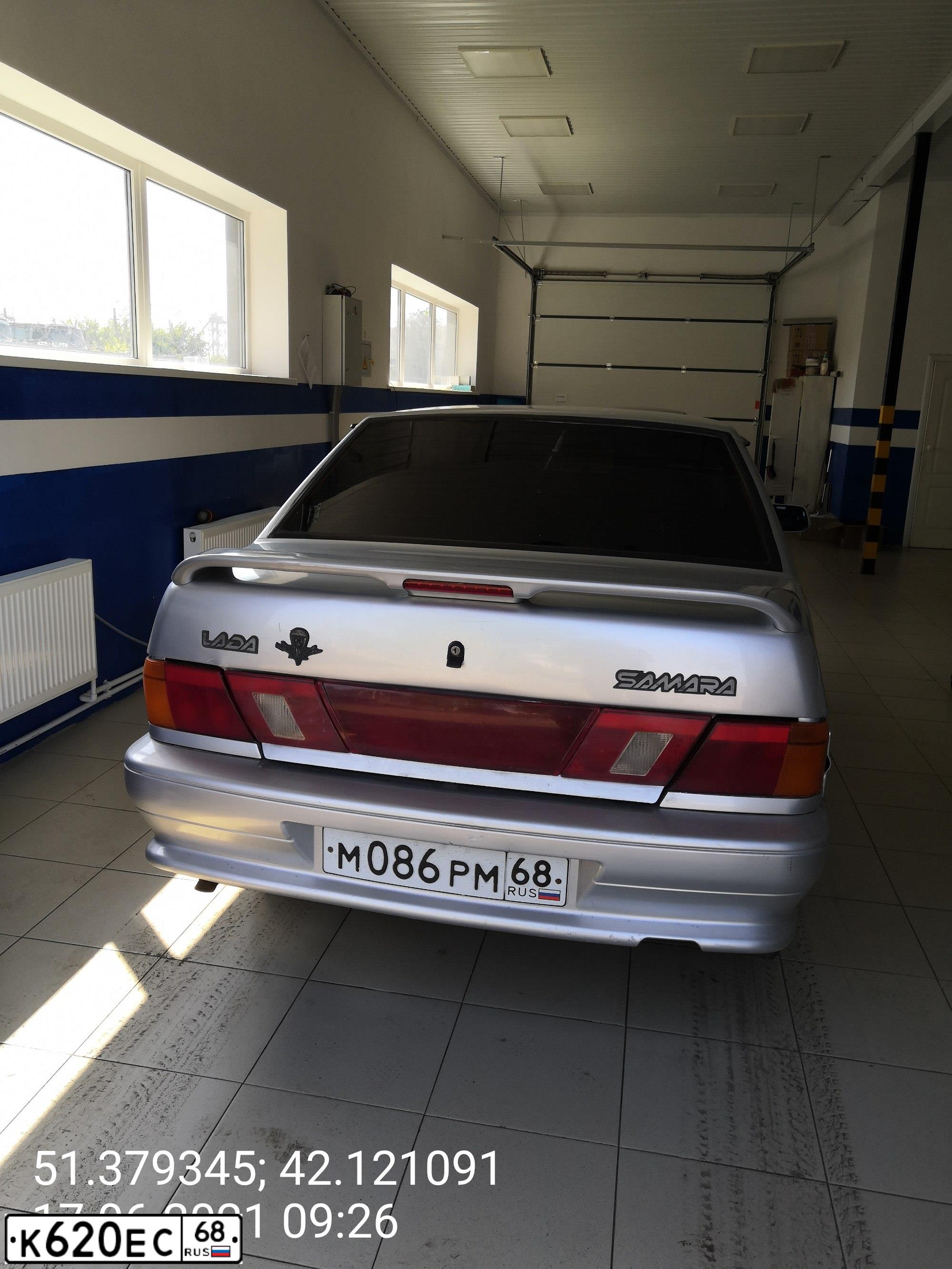 Фото автомобиля LADA 2115 SAMARA, 2005 — госномер А336ЕО181. Цвет: СЕРЫЙ
