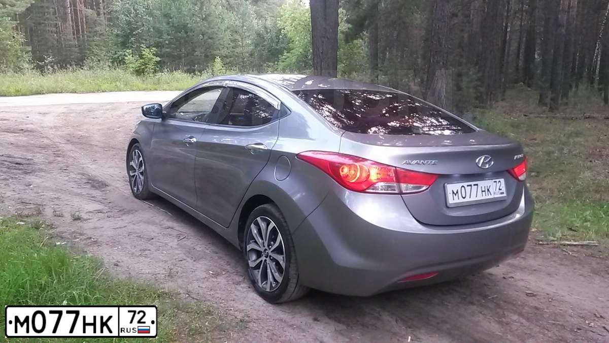 Фото автомобиля HYUNDAI AVANTE, 2011 — госномер С655ВК196. Цвет: СЕРЫЙ