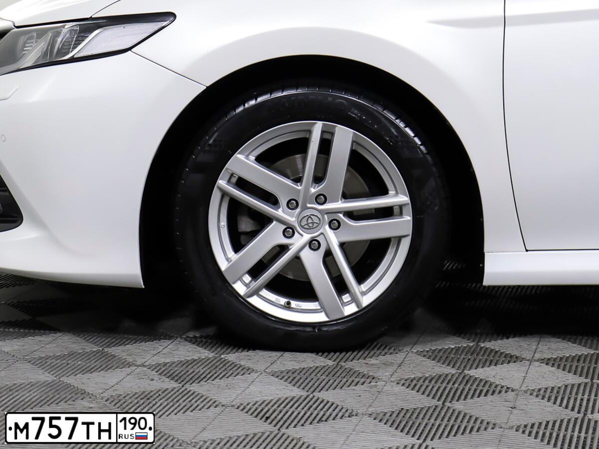 Фото автомобиля NISSAN X-TRAIL, 2011 — госномер О560НР197. Цвет: ЧЕРНЫЙ