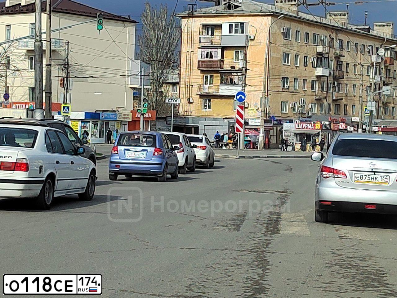 Фото автомобиля LADA 2109 SAMARA, 2003 — госномер М348ВМ102. Цвет: ТЕМНО-ЗЕЛЕНЫЙ