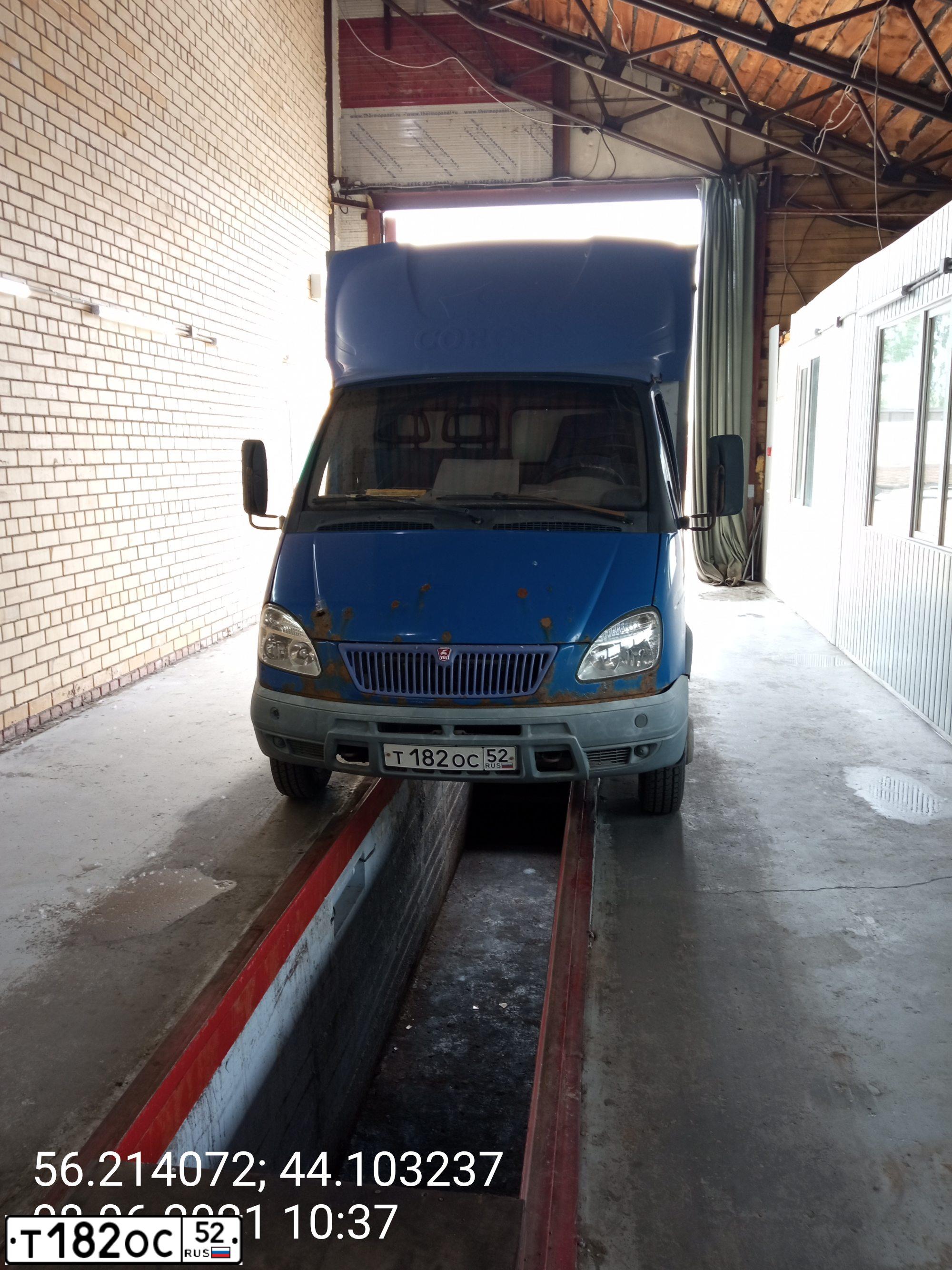 Фото автомобиля (BMW) 2818000001002, 2007 — госномер Т182ОС52. Цвет: СИНИЙ