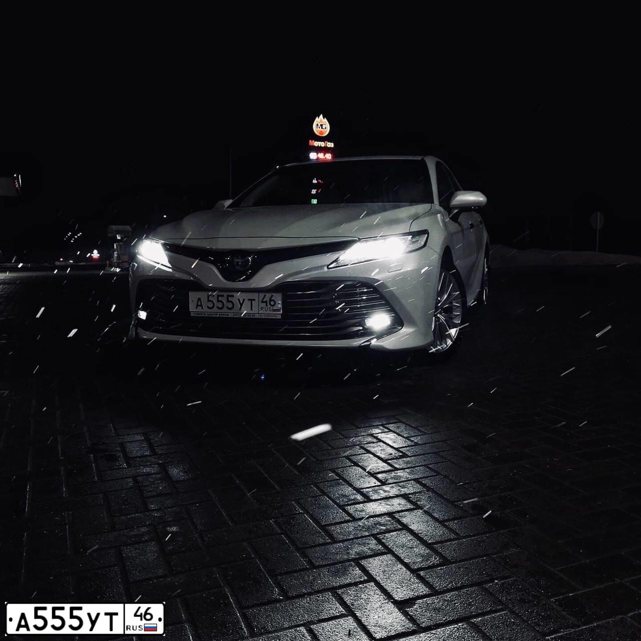 Фото автомобиля MERCEDES E-KLASSE, 2012 — госномер А555УТ46. Цвет: ЧЕРНЫЙ