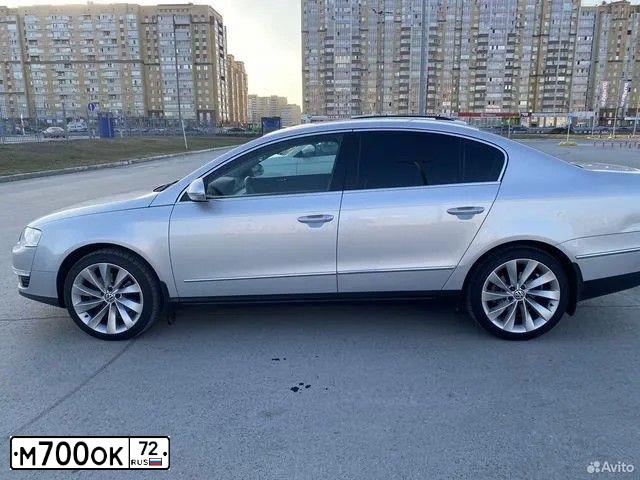 Фото автомобиля VOLKSWAGEN PASSAT, 2008 — госномер М700ОК72. Цвет: СЕРЕБРИСТЫЙ