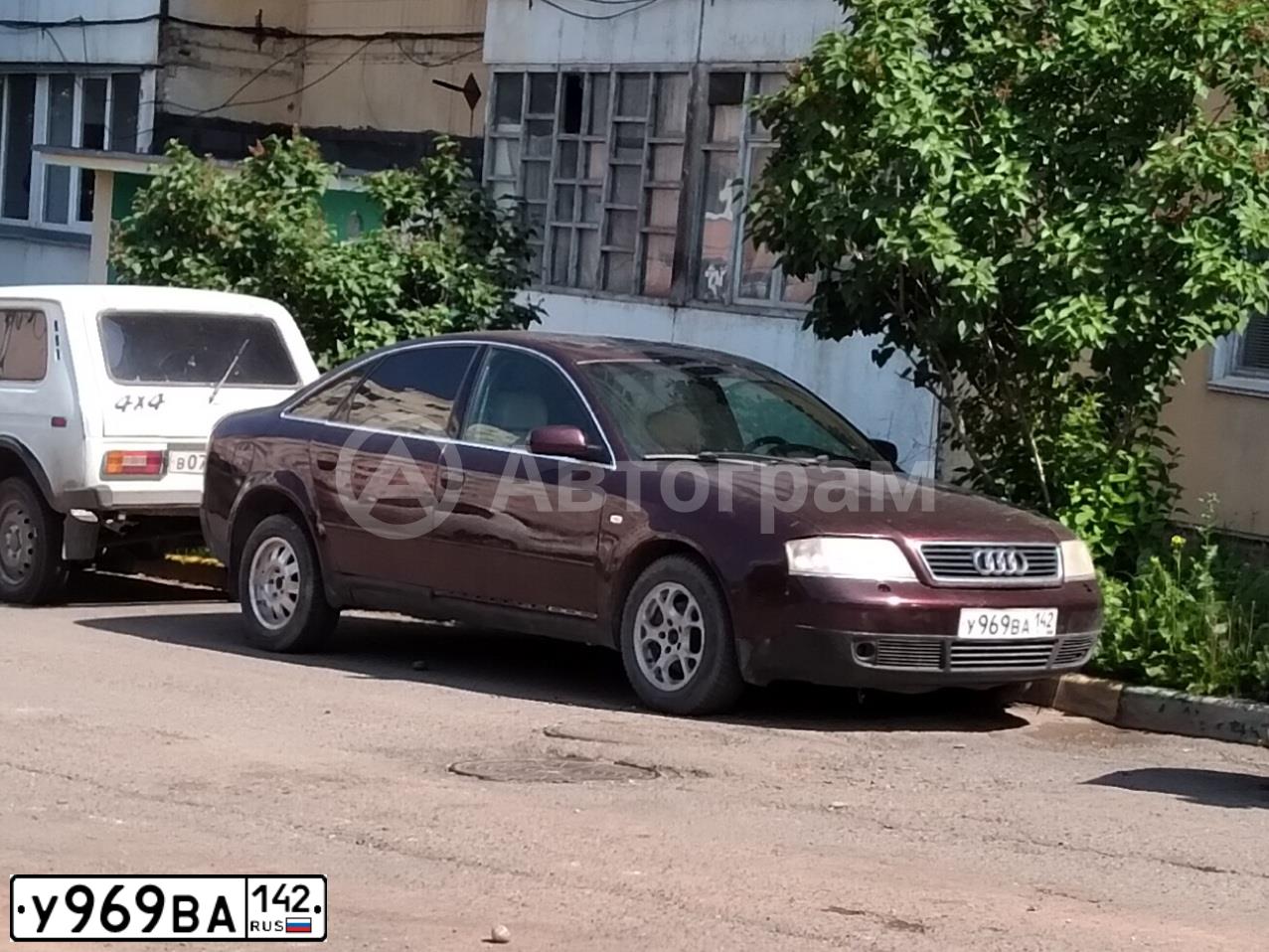 Фото автомобиля AUDI A6, 1998 — госномер У969ВА142. Цвет: ВИШНЕВЫЙ
