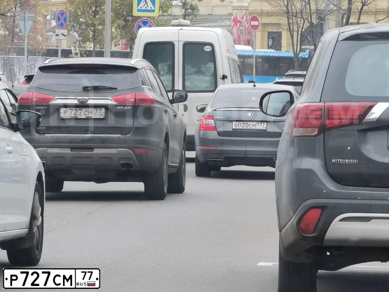 Фото автомобиля LADA 2107, 1994 — госномер Р727СМ77. Цвет: Красный