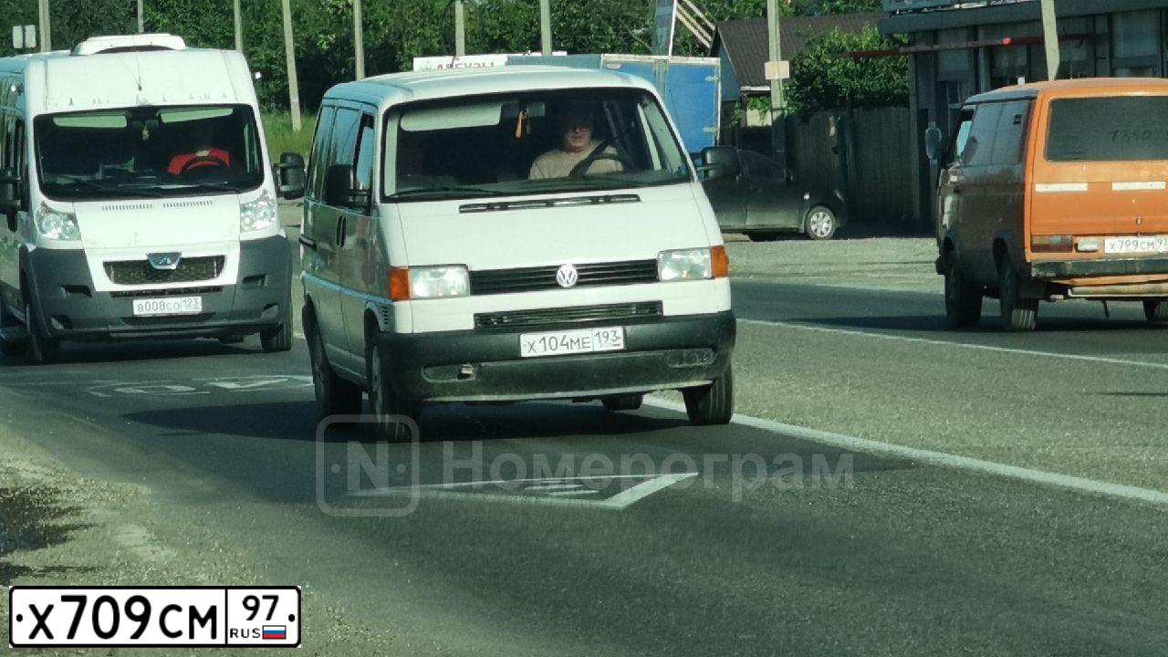 Фото автомобиля GAZ 3302 EL, 2004 — госномер А490КР777. Цвет: Белый