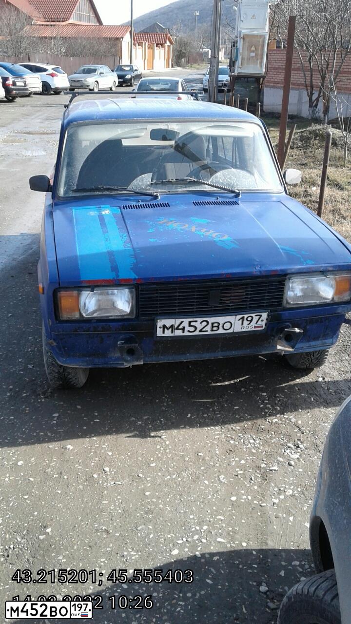 Фото автомобиля LADA 2104, 2005 — госномер М452ВО197. Цвет: синий