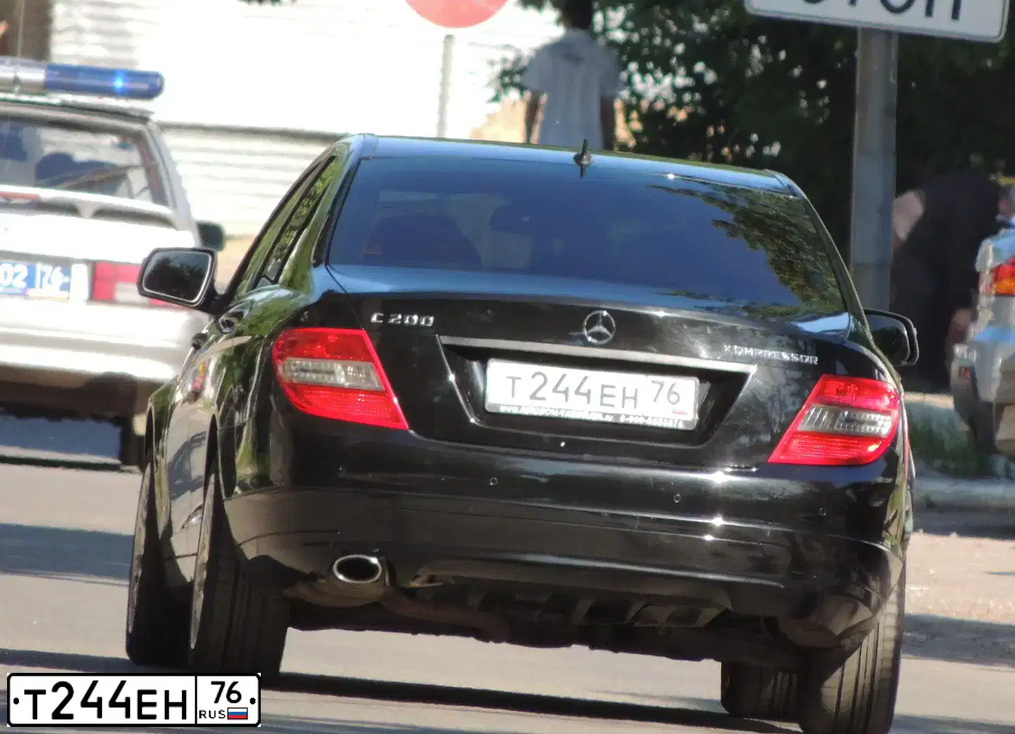 Фото автомобиля MERCEDES C-KLASSE, 2008 — госномер Р181ТА161. Цвет: ЧЕРНЫЙ