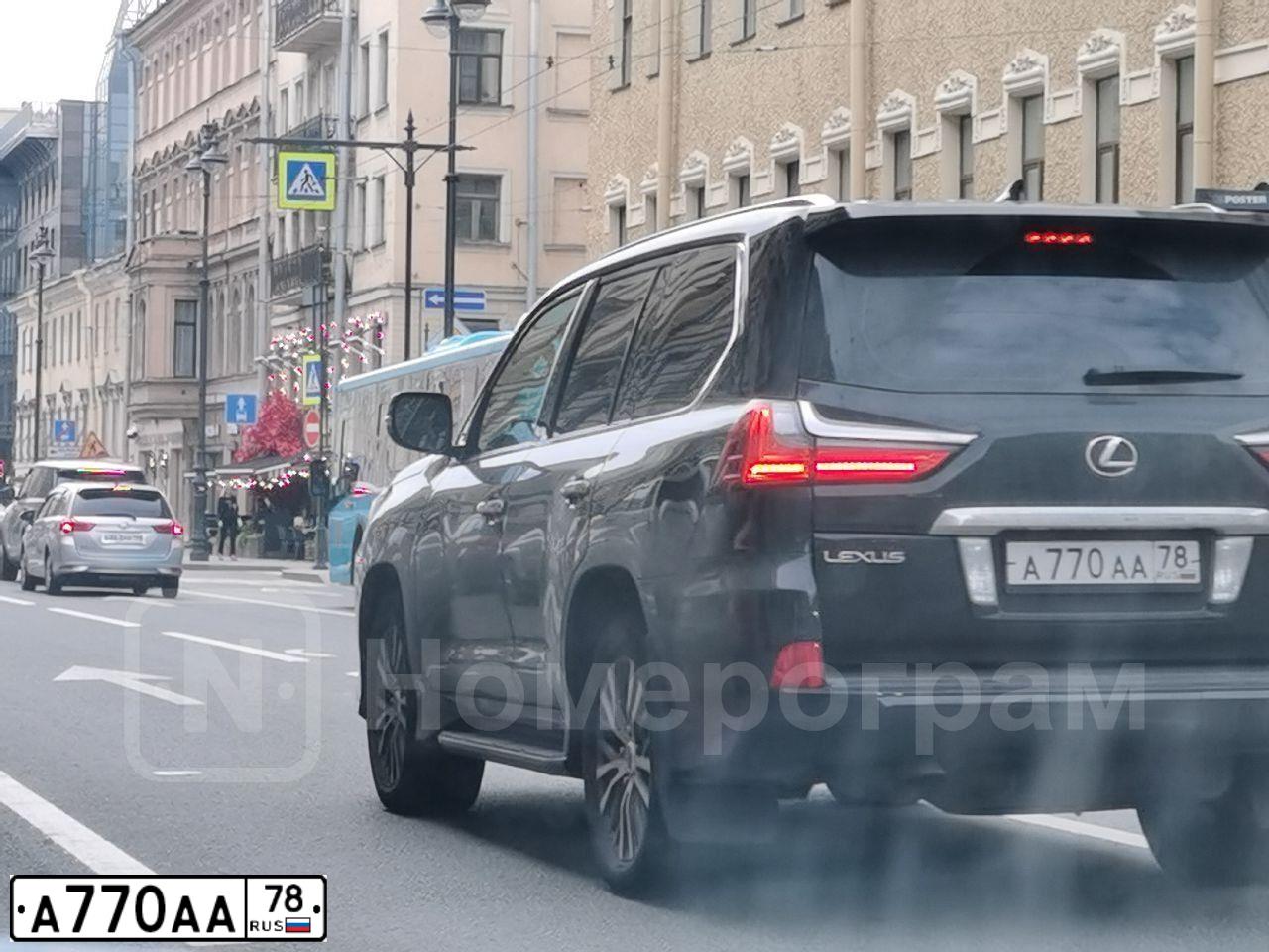 Фото автомобиля MERCEDES M-KLASSE, 2008 — госномер А045ОХ777. Цвет: ЧЕРНЫЙ