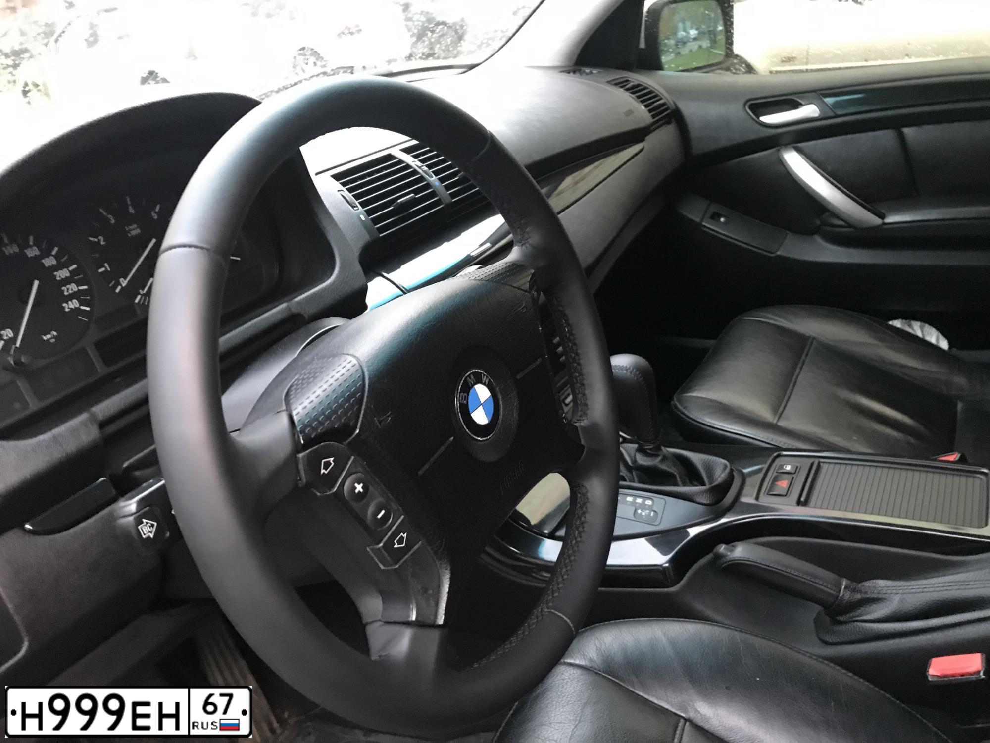 Фото автомобиля VOLKSWAGEN CARAVELLE, 2008 — госномер Т067КР67. Цвет: ЧЕРНЫЙ