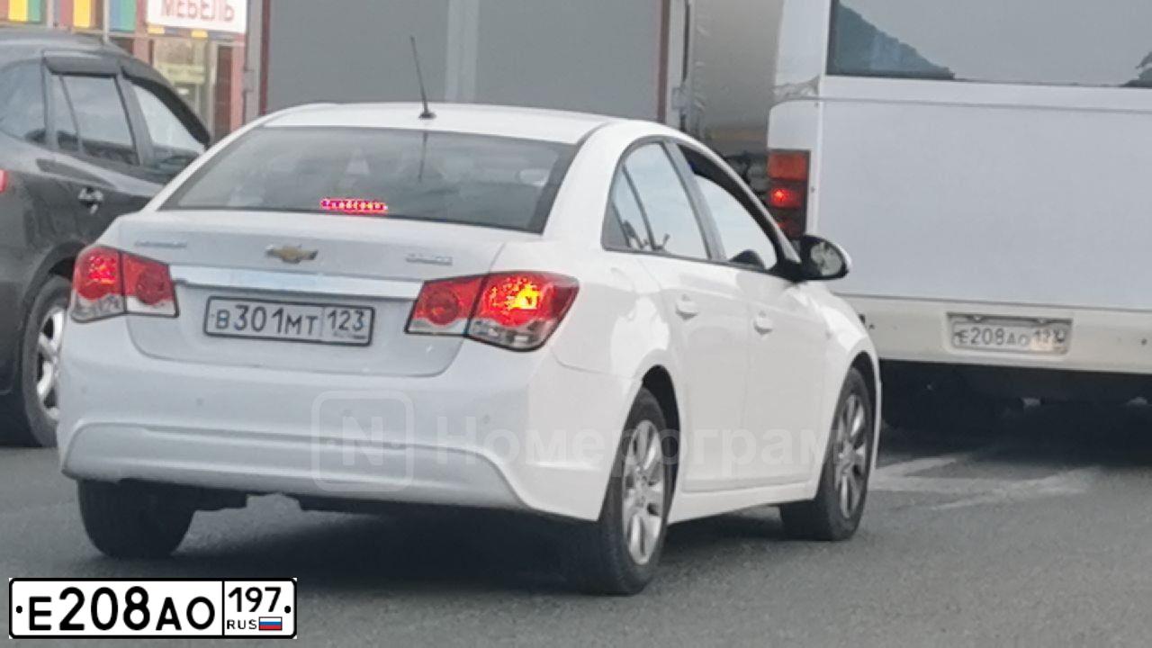 Фото автомобиля KIA CEE'D, 2010 — госномер Т455СВ197. Цвет: КРАСНЫЙ