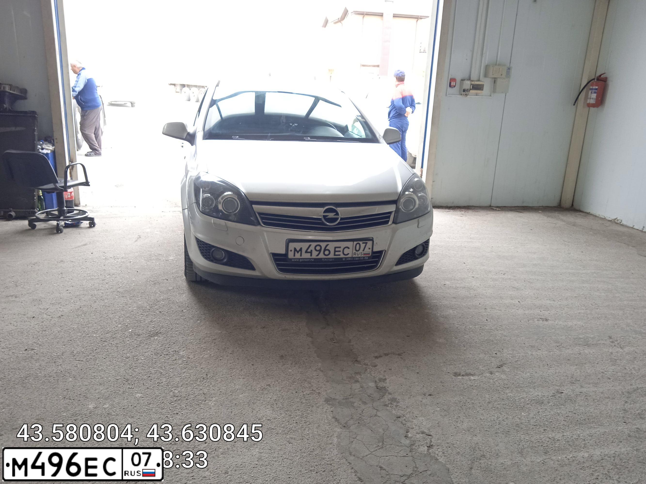 Фото автомобиля OPEL ASTRA, 2010 — госномер М496ЕС07. Цвет: СЕРЕБРИСТЫЙ