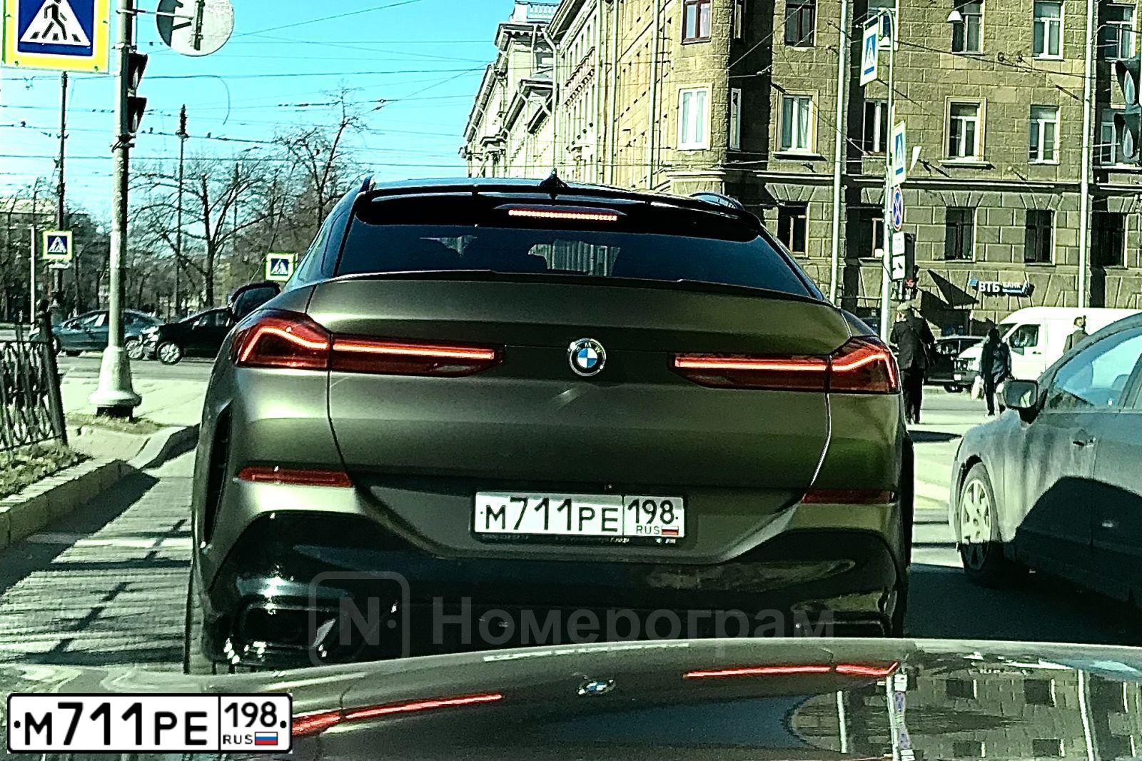 Фото автомобиля BMW X6, 2020 — госномер А317КР774. Цвет: ЗЕЛЕНЫЙ